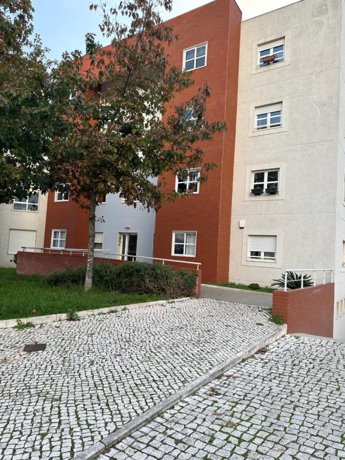 Urbanização Casas Do Lago, Serra de Carnaxide - Ferienwohnung