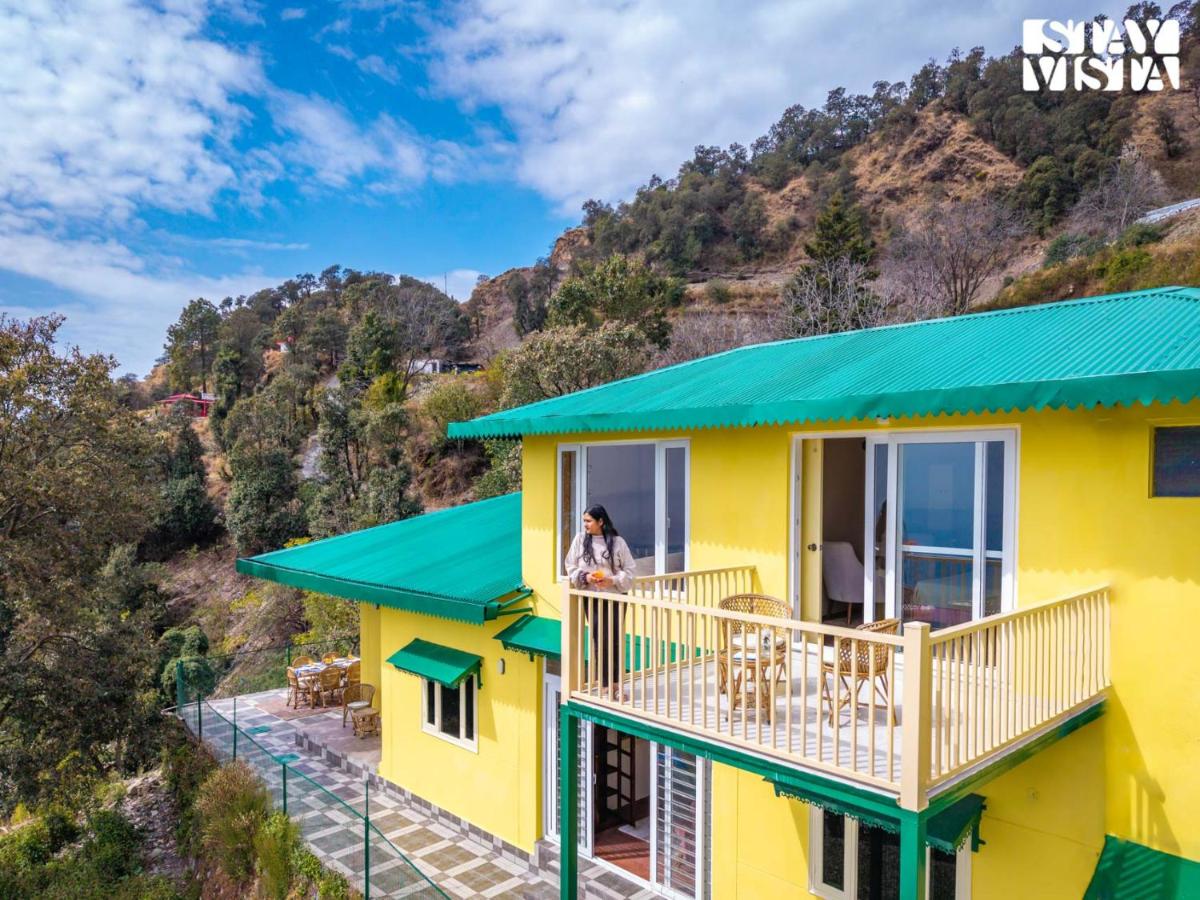 StayVista at Cloudview Villa with WiFi and BBQ - B&B Mussoorie