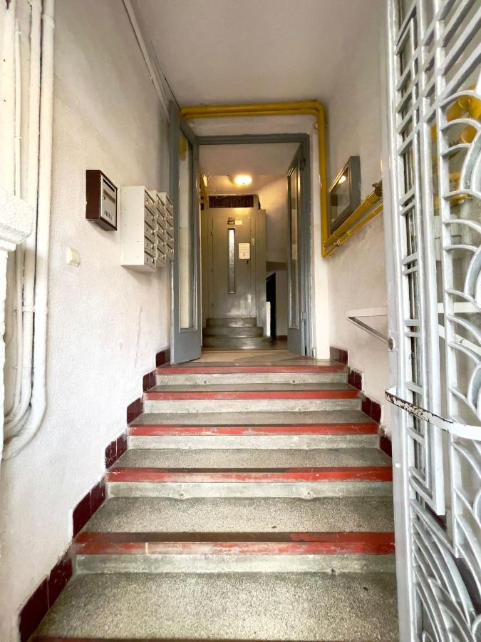 Central Bucharest Romanian Spirit - B&B