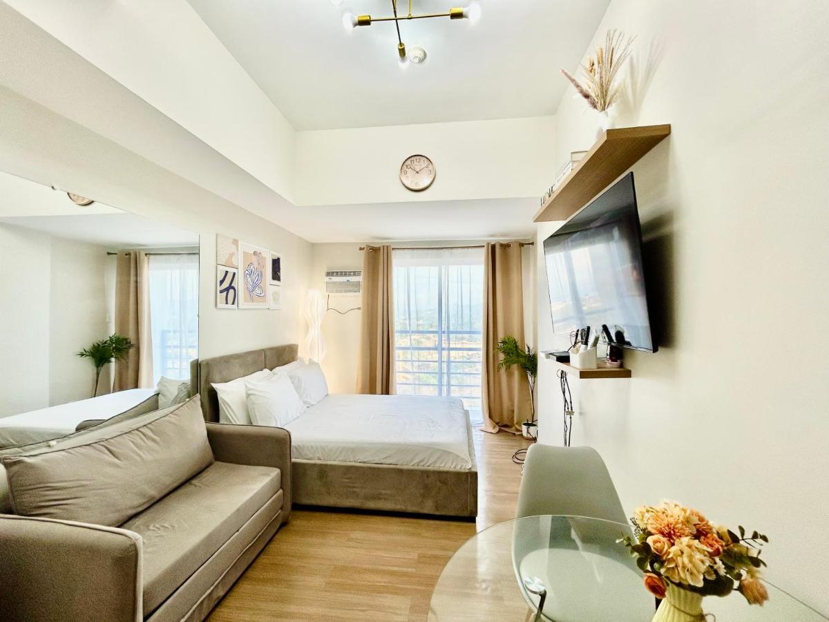 25F Condo at The Loop Tower Limketkai Center CDO - B&B