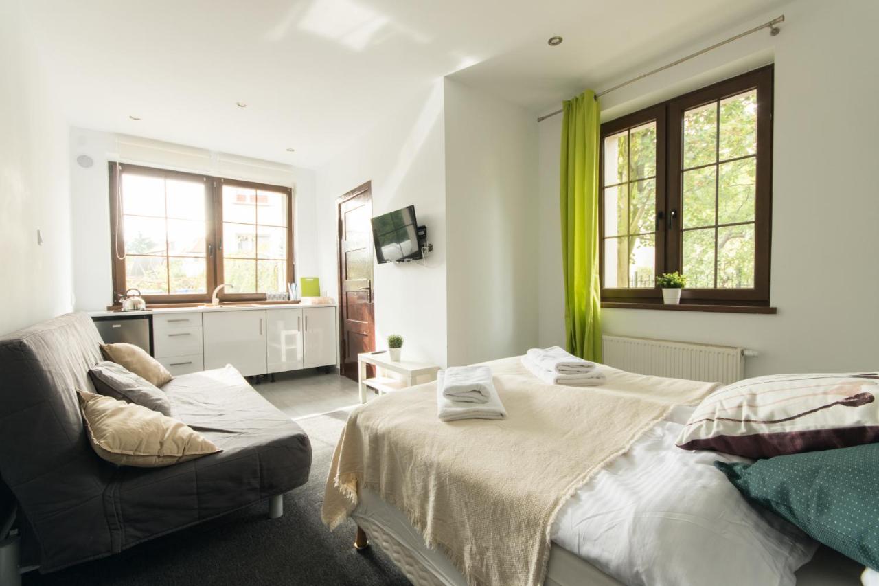 Studio Apartment