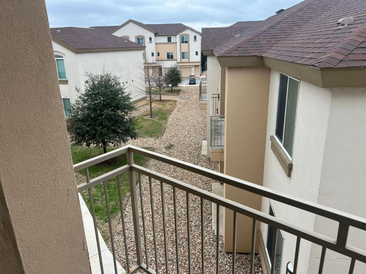 Trendy 1BHK Nest Near Austin ,Cedar park - Ferienwohnung Cedar Park