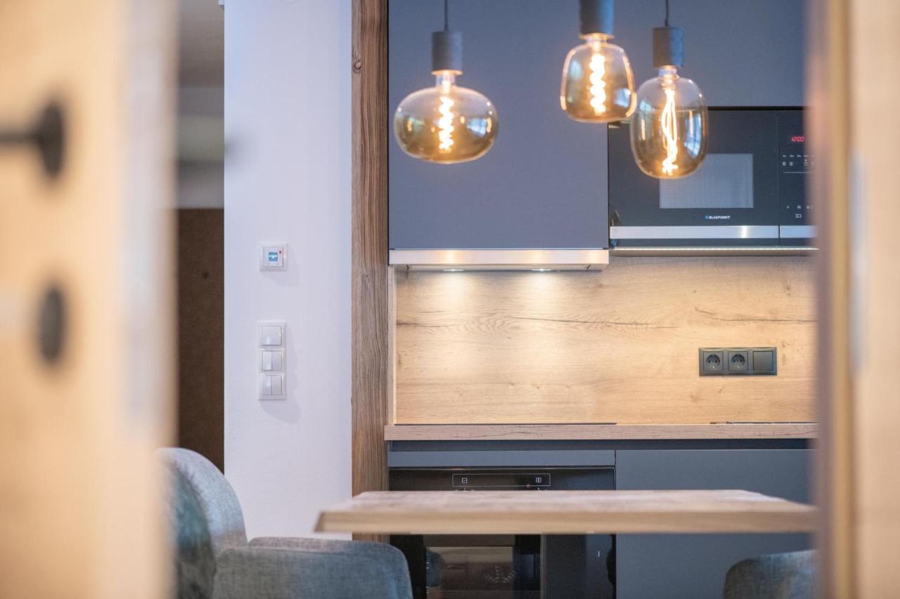 Apartment with Mountain View