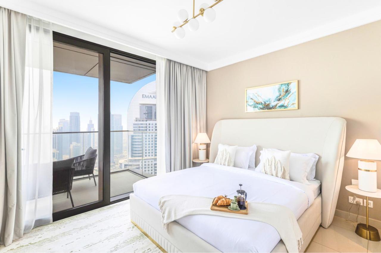 Two-Bedroom Apartment with City View