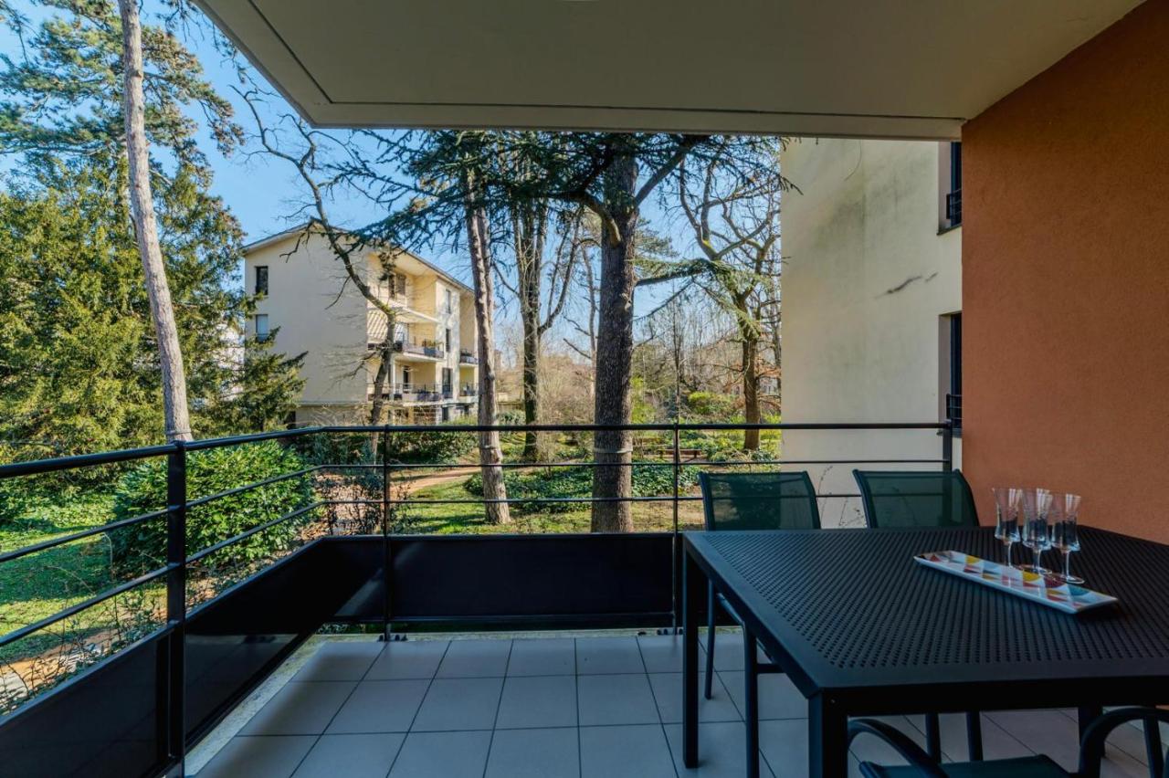 Charmant appartement avec terrasse à Tassin - B&B