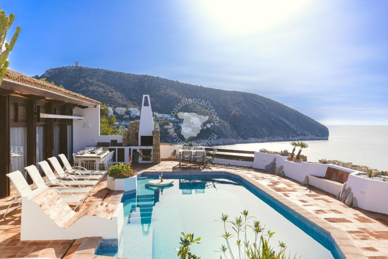 CostaBlancaDreams Casa del Flamboyan in Moraira - B&B Teulada