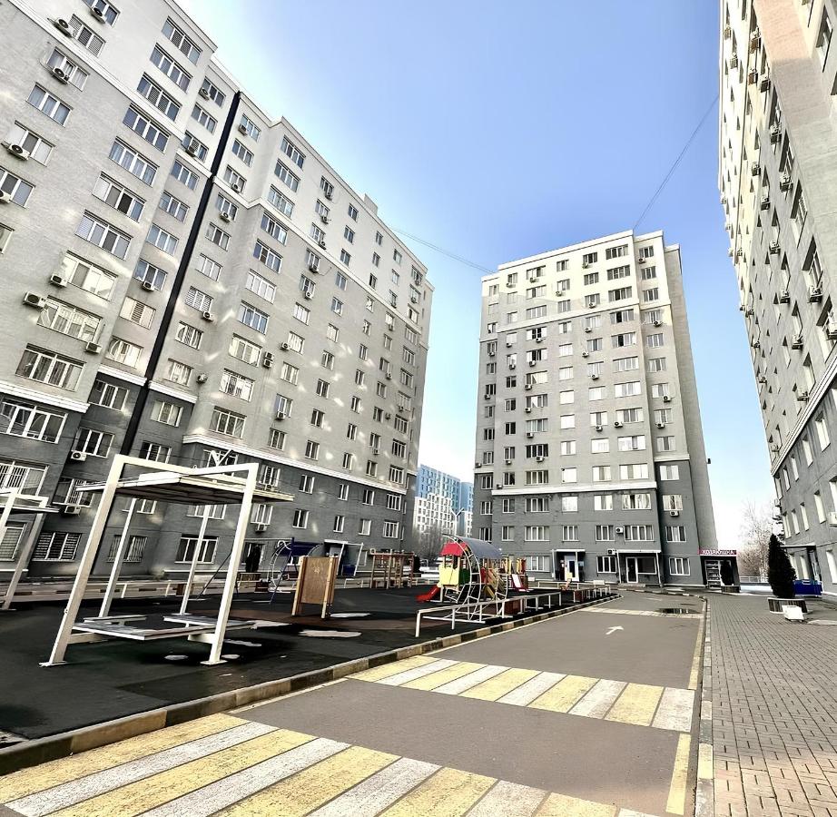 SkyVista Apartment возле Mega park - B&B
