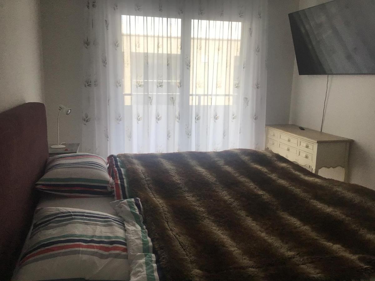 Chambre Lit King-Size avec Balcon