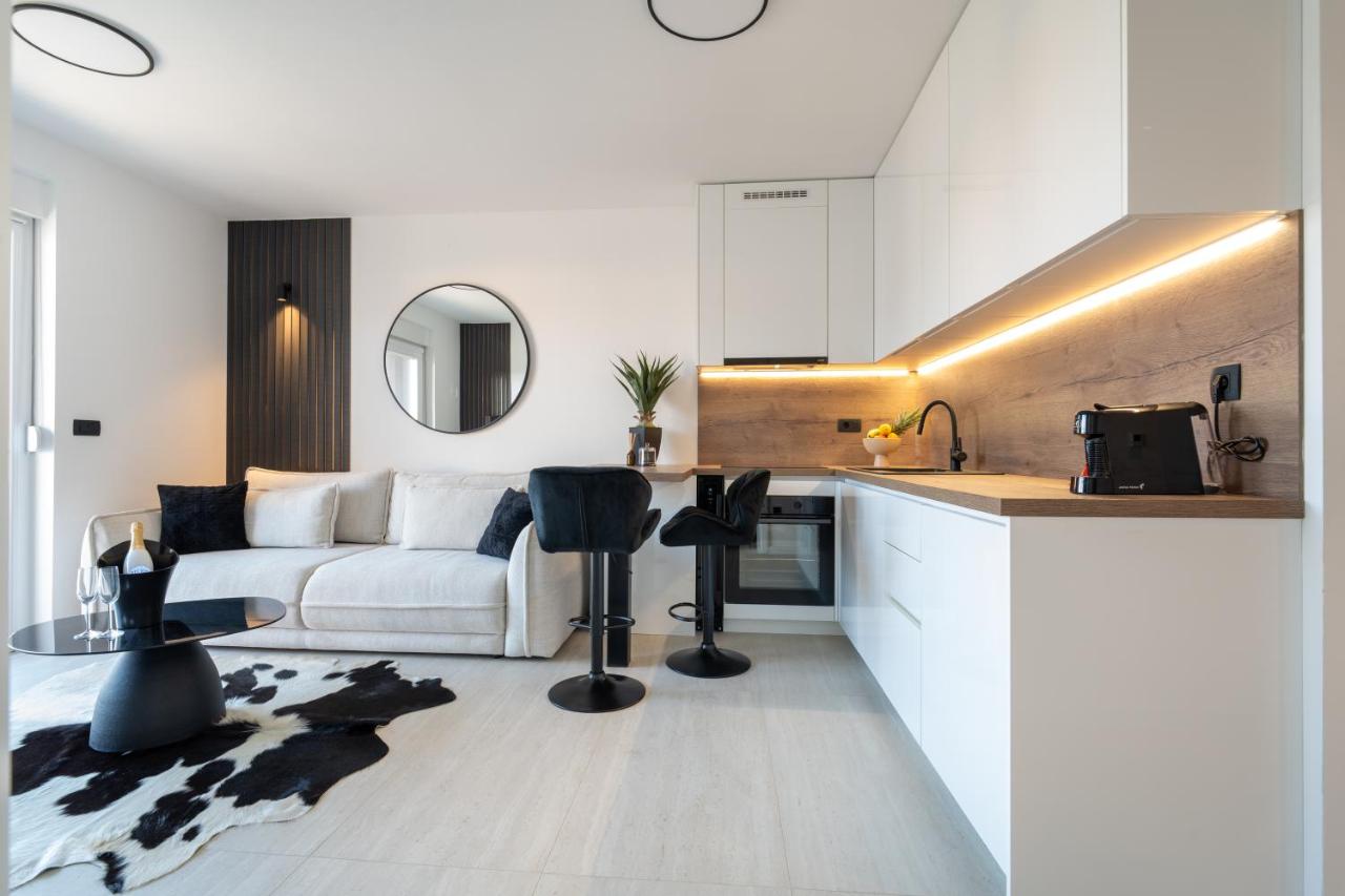 Bellamare Brand New Apartment - Bed and Breakfast Zadar