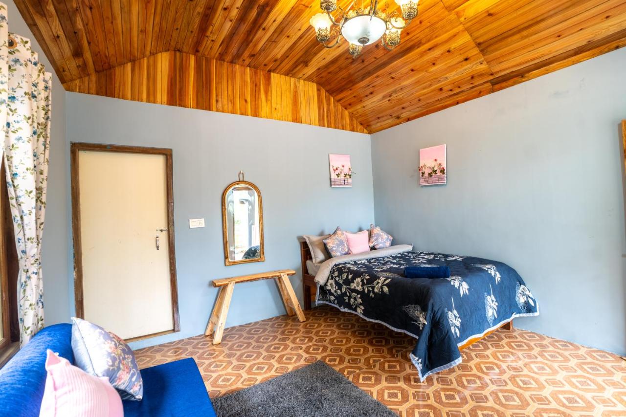 Deluxe Doppelzimmer (2 Erwachsene & 1 Kind)