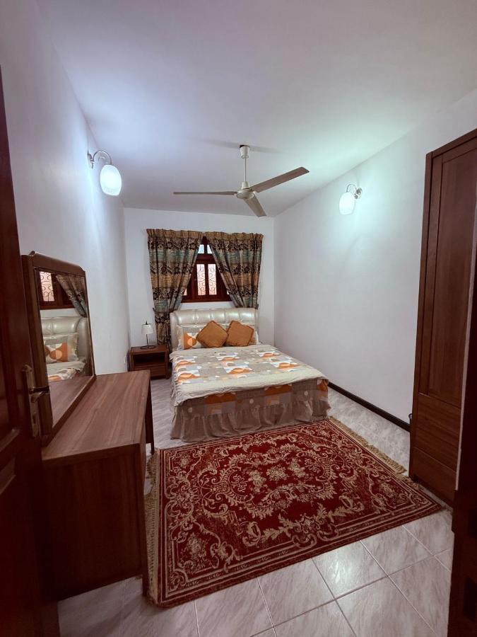 Single Room with Shared Bathroom