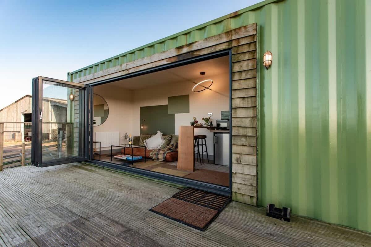 Contemporary Container with hot tub - B&B