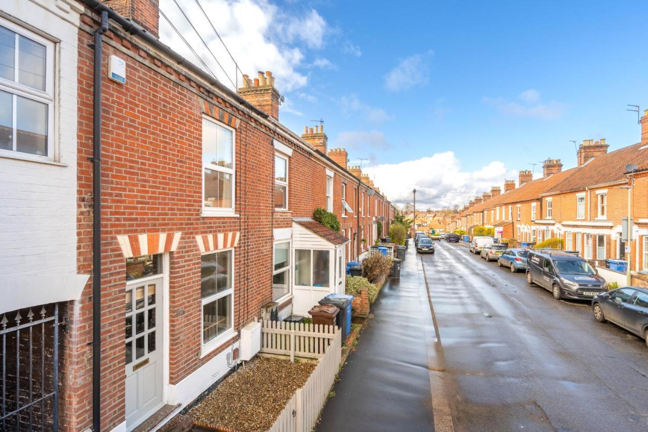 Swift Host - 2 Bed House Off Unthank Road - Norwich - Parking - Garden - Ferienwohnung