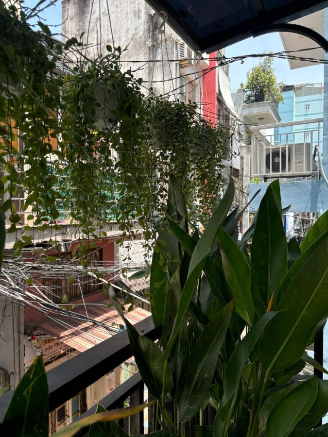 LexysHouse - Warm Space in Ho Thi Ky flower market - B&B