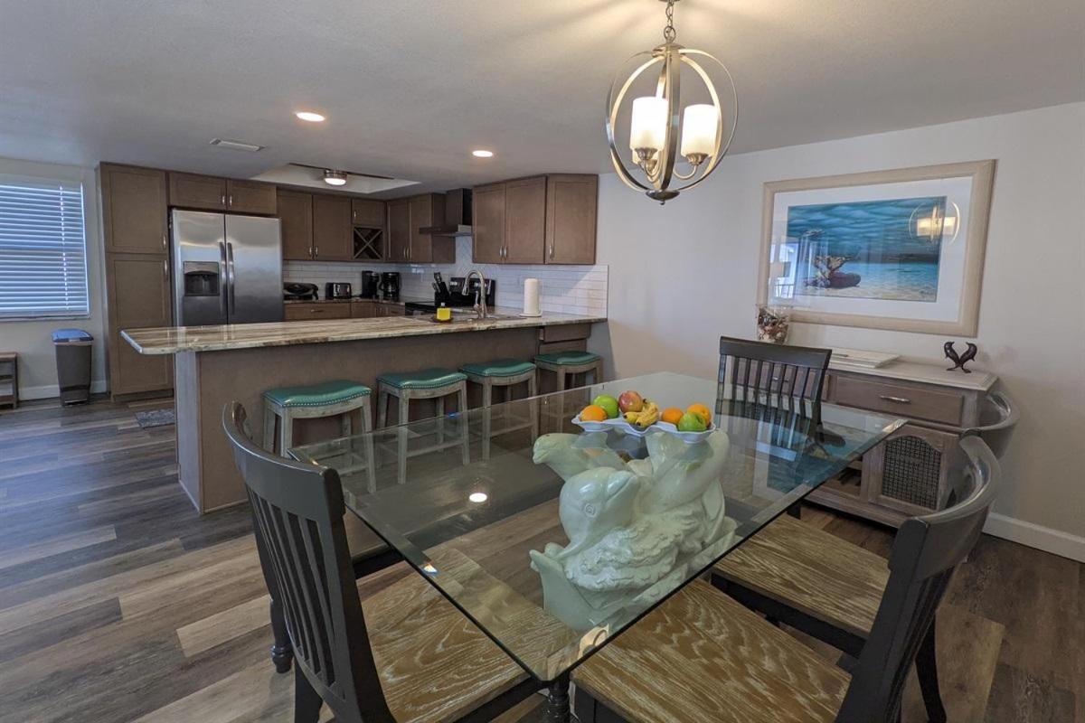 Sea Club #44 - Coral Reef Retreat - B&B Clearwater Beach