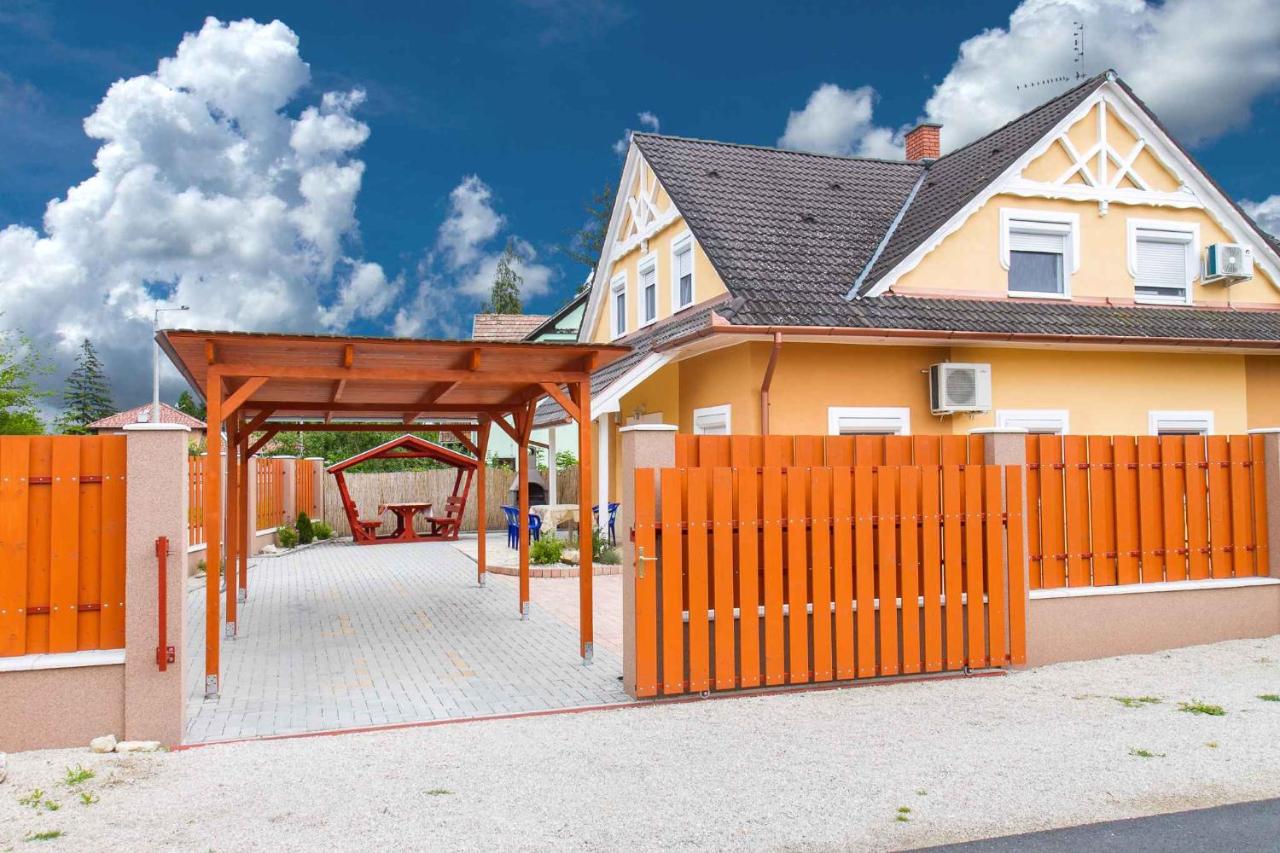 Holiday home Balatonkeresztur 24 - Bed and Breakfast Balatonkeresztúr