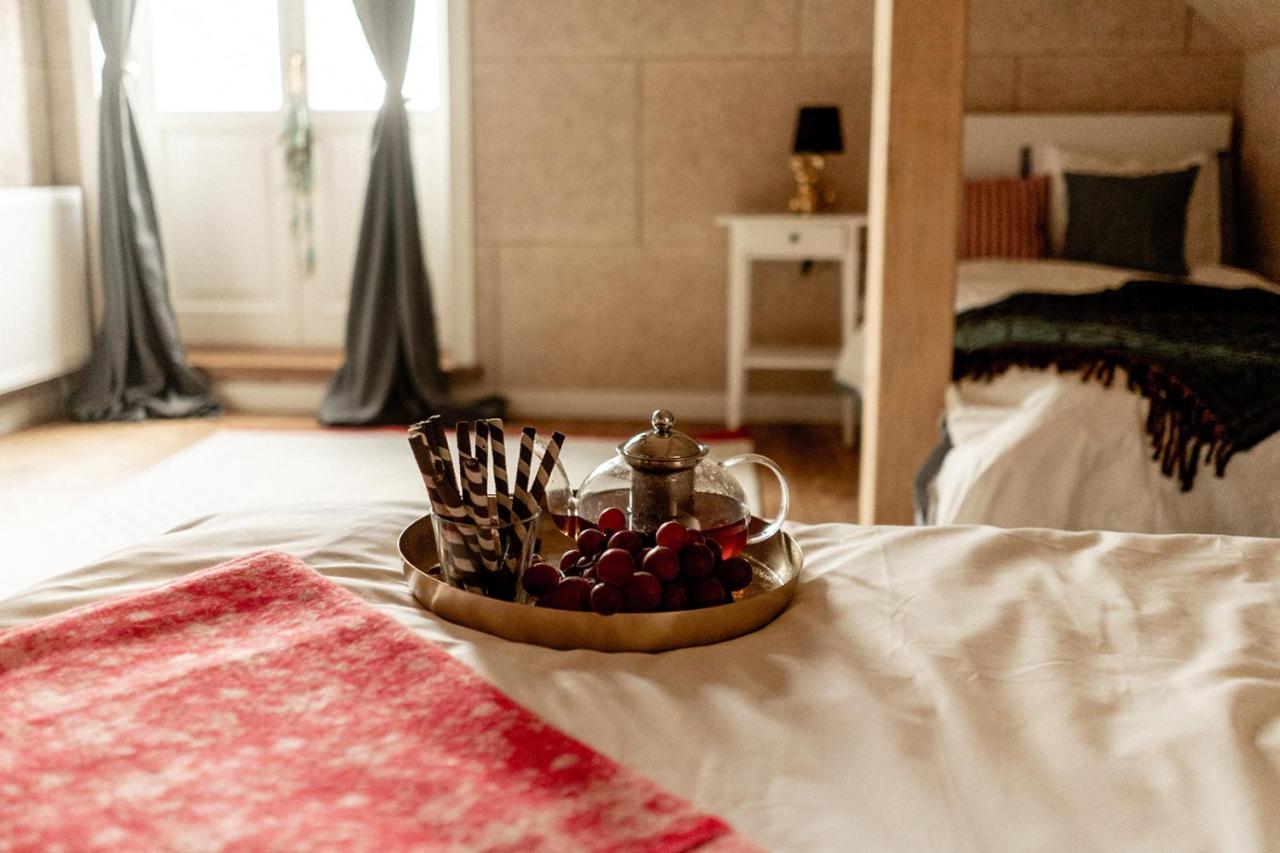 Twin Room with Shower