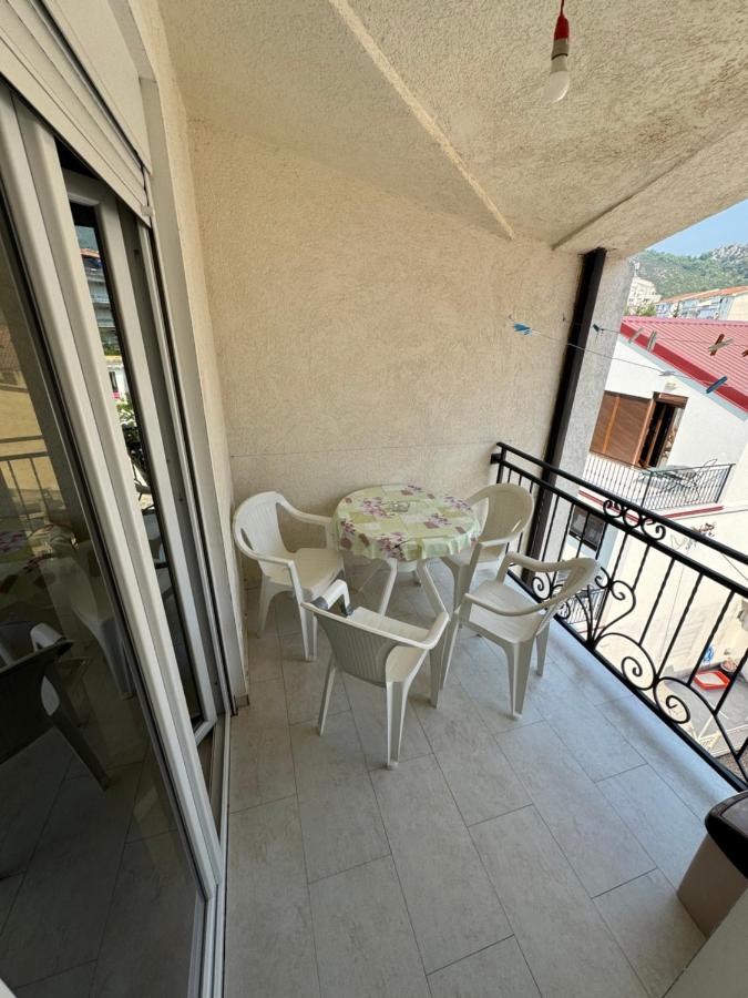 Apartment mit Terrasse