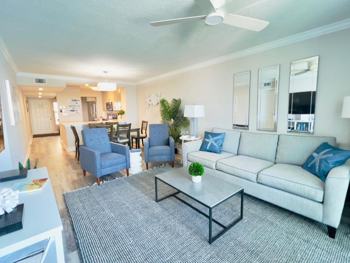 Bahia Vista Top Floor Waterfront Beauty 9-520 - Chambres d’hôtes St. Petersburg