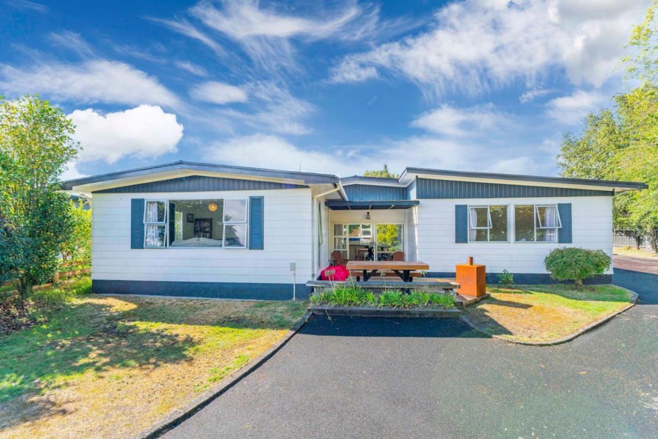 Kasopo Cottage - Lake Taupo - B&B Taupo