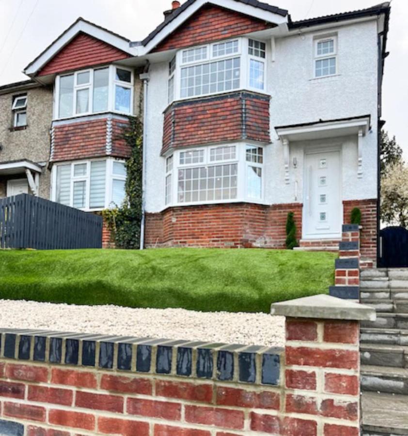 Luxury and spacious 3 bedroom home in Southampton - Ferienwohnung