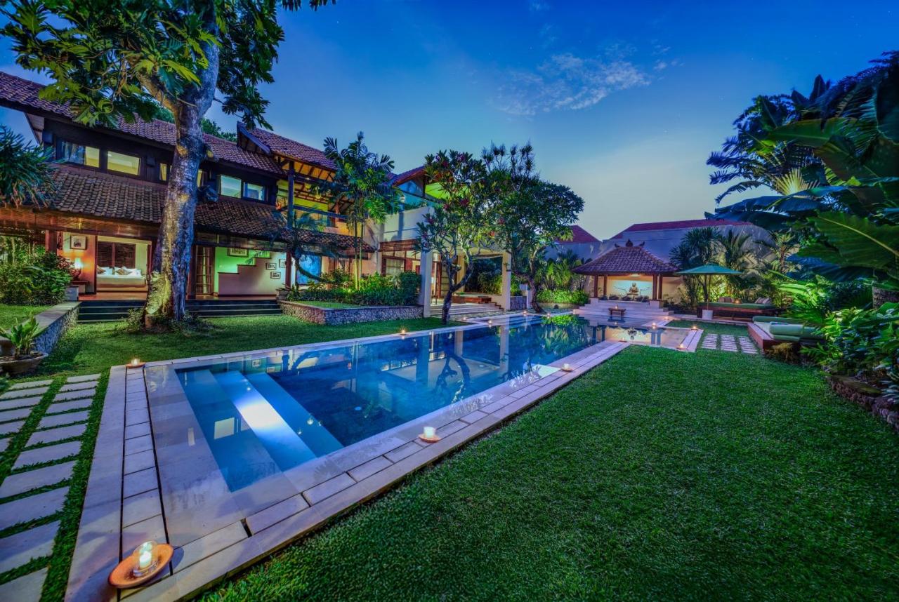 Villa Mata Budha Seminyak - Bed and Breakfast Seminyak