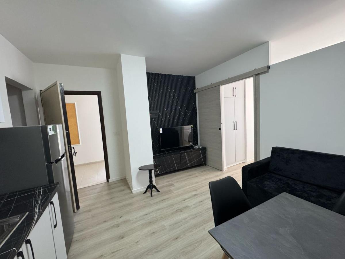 One-Bedroom Standard Apartment