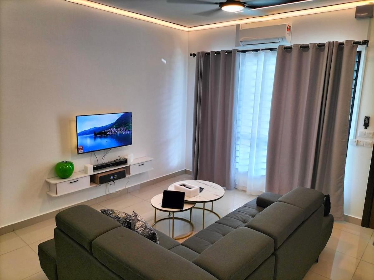 New Akina Kajang2 Homestay 12pax - B&B Semenyih