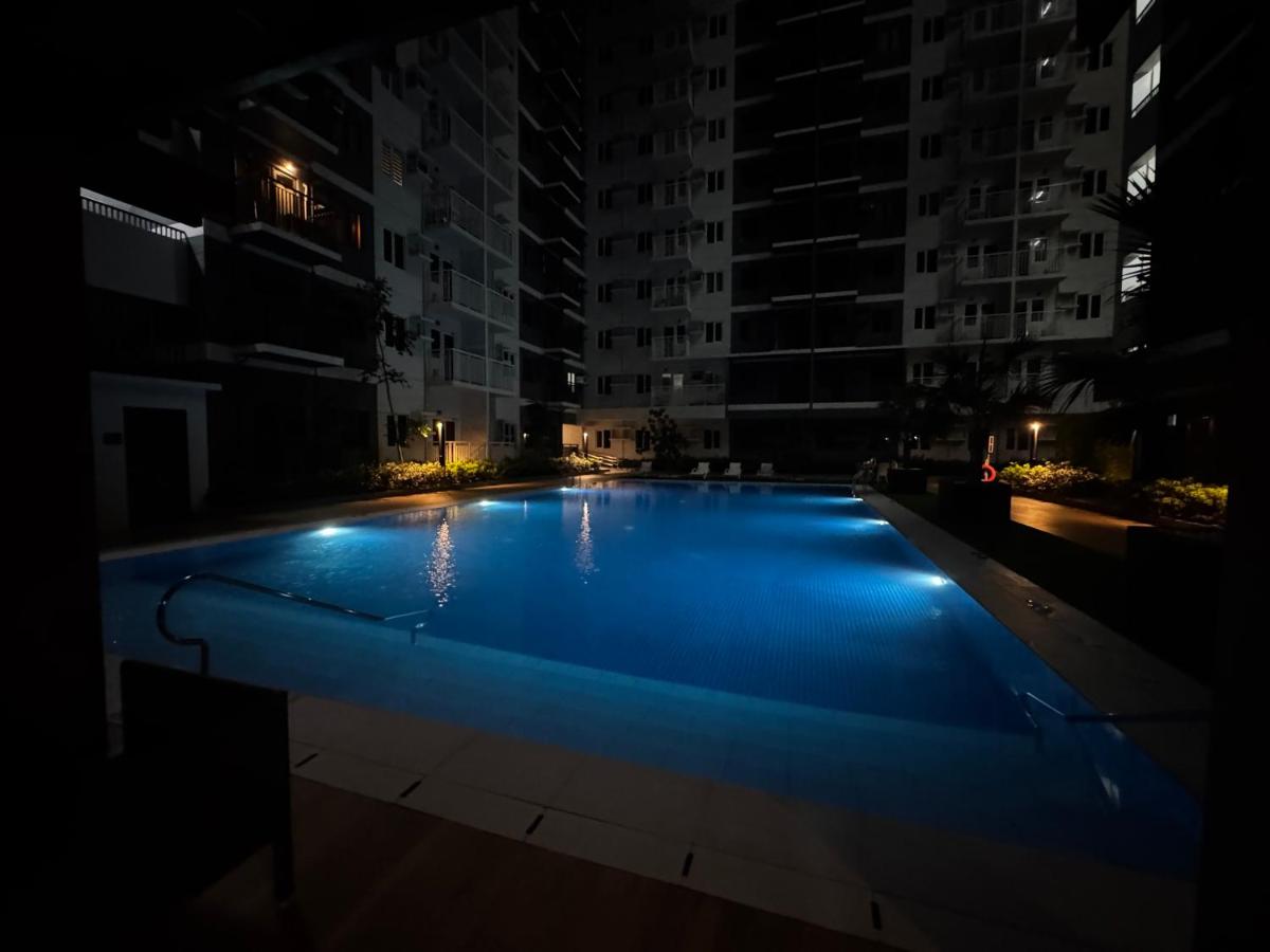 Unit A-1404 Style Residences Iloilo - B&B