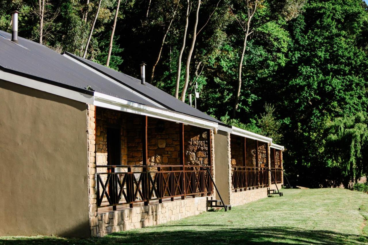 MontMartre Chalets & Venue - B&B