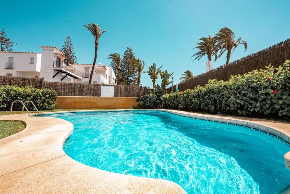 Vistamar, 3 bedroom apartment 50 meters from the beach - Ferienwohnung