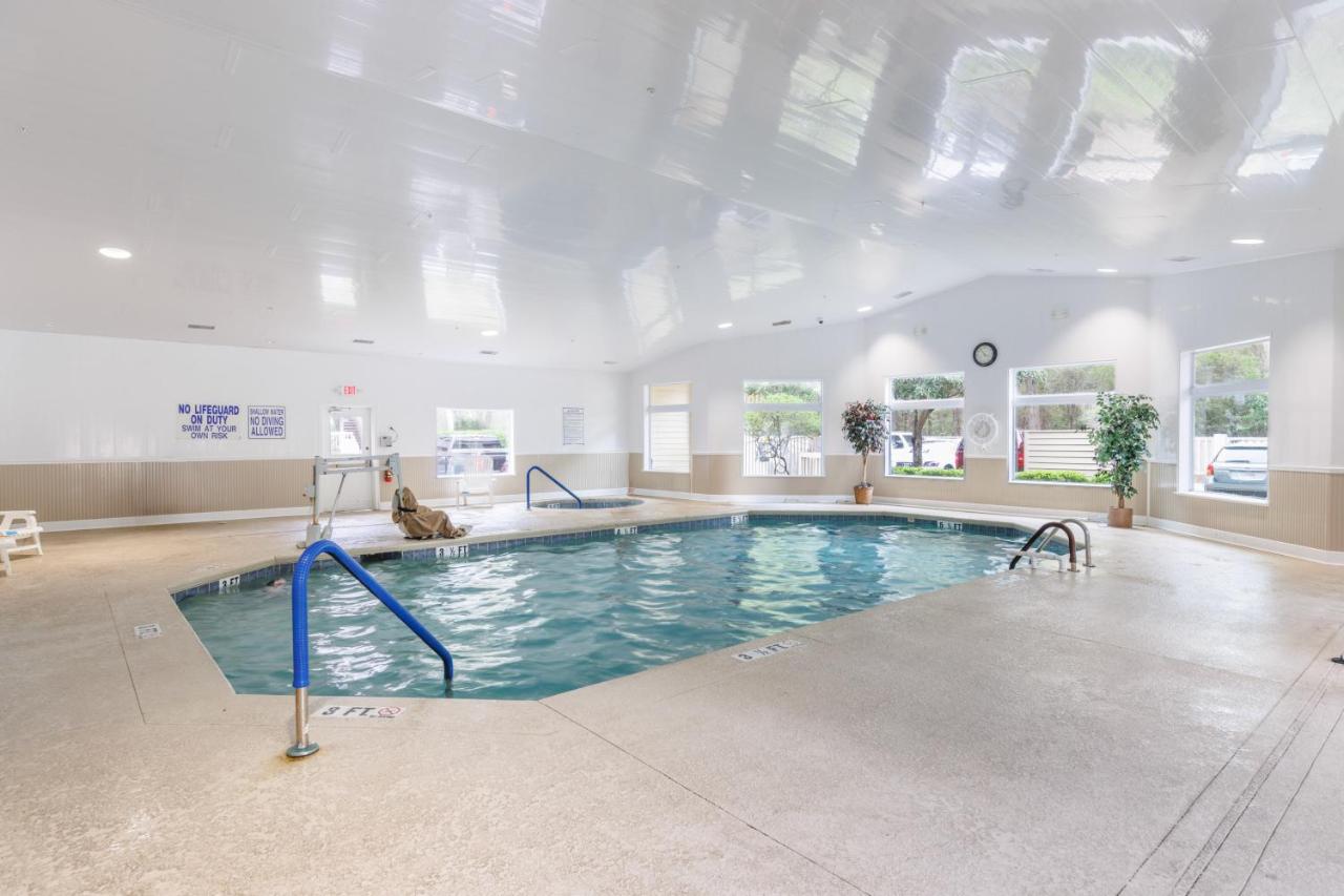 Peaceful Treetop Condo - 2br/2ba - B&B