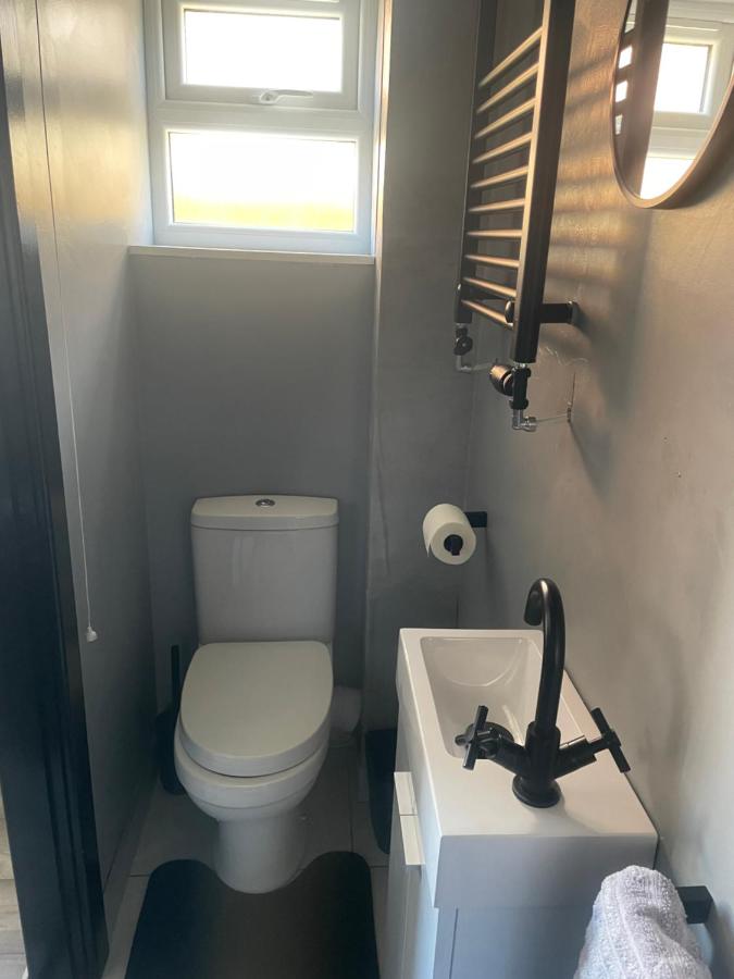 Double Room & Ensuite in Glenfield - B&B