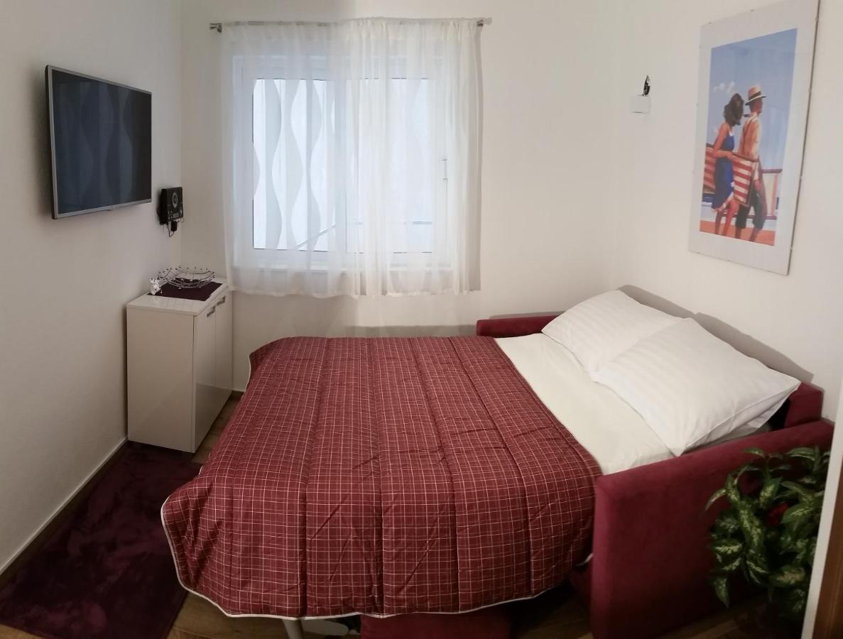 Apartment mit Terrasse