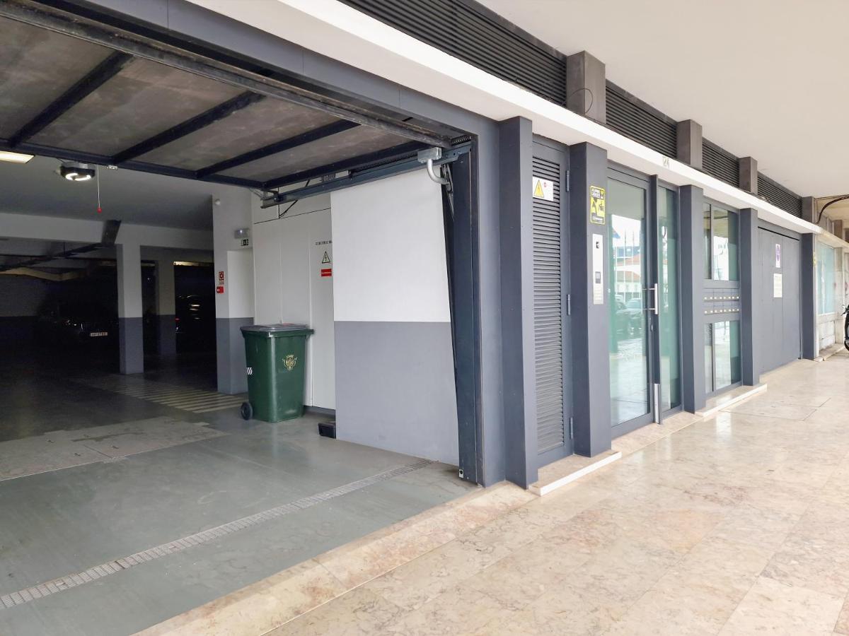MBird Riverside 2BD Flat with garage - B&B