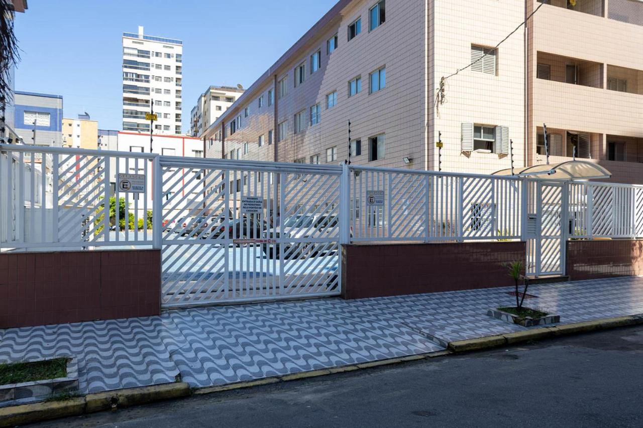 Apto confortavel a 170m da Praia Vila Tupi - B&B