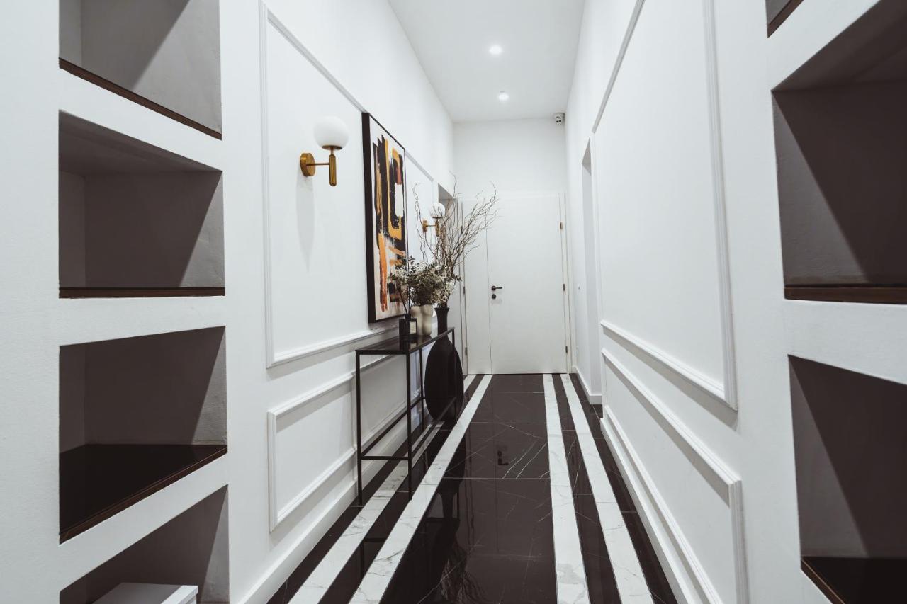 Royal Central Apartments - B&B