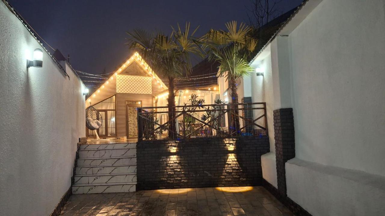 Sweet A-Frame with Pool - B&B Gabala