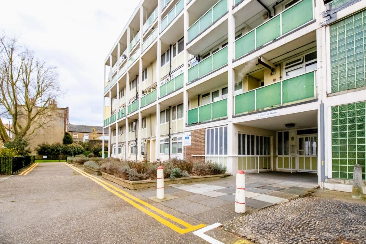 2 Bedrooms London apartment close to Limehouse Station - B&B