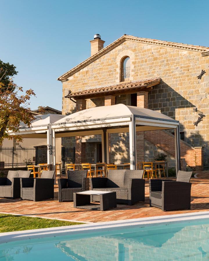 Tenuta Borgo Santa Cecilia - Bed and Breakfast Gubbio