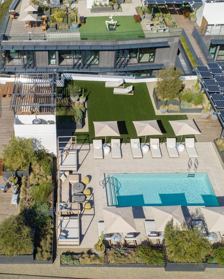Luxurious 2-Bedroom Retreat in Santa Monica - B&B