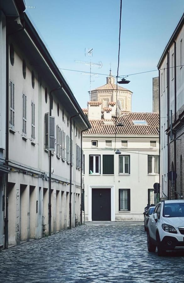 Maison Mezzanotte Mansarda Chic in Centro con Parcheggio Privato - Bed and Breakfast