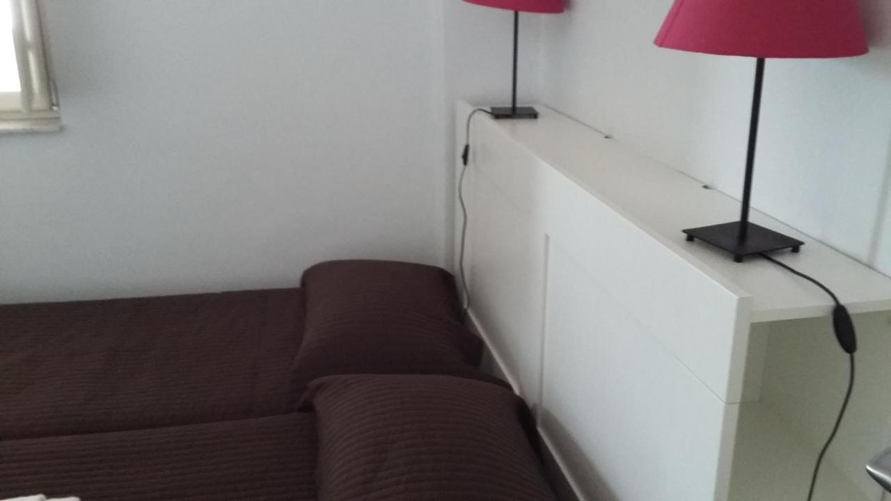 Camera Budget Doppia con Letti Singoli con Bagno Privato Esterno