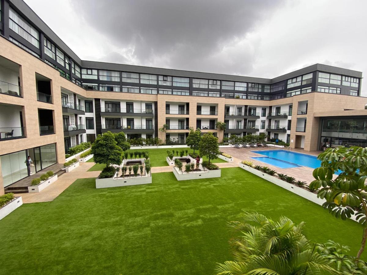 Happy Homes at Embassy Gardens - B&B