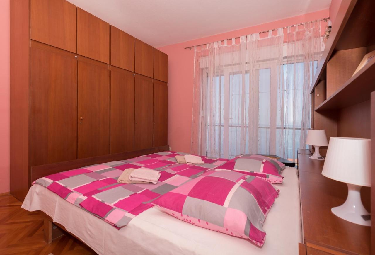 Three-Bedroom Apartment with Terrace and Sea View