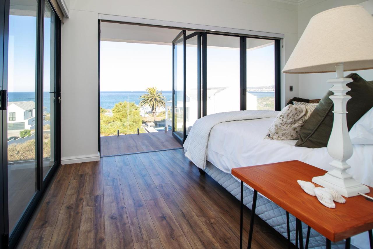 Queen Room with Sea View