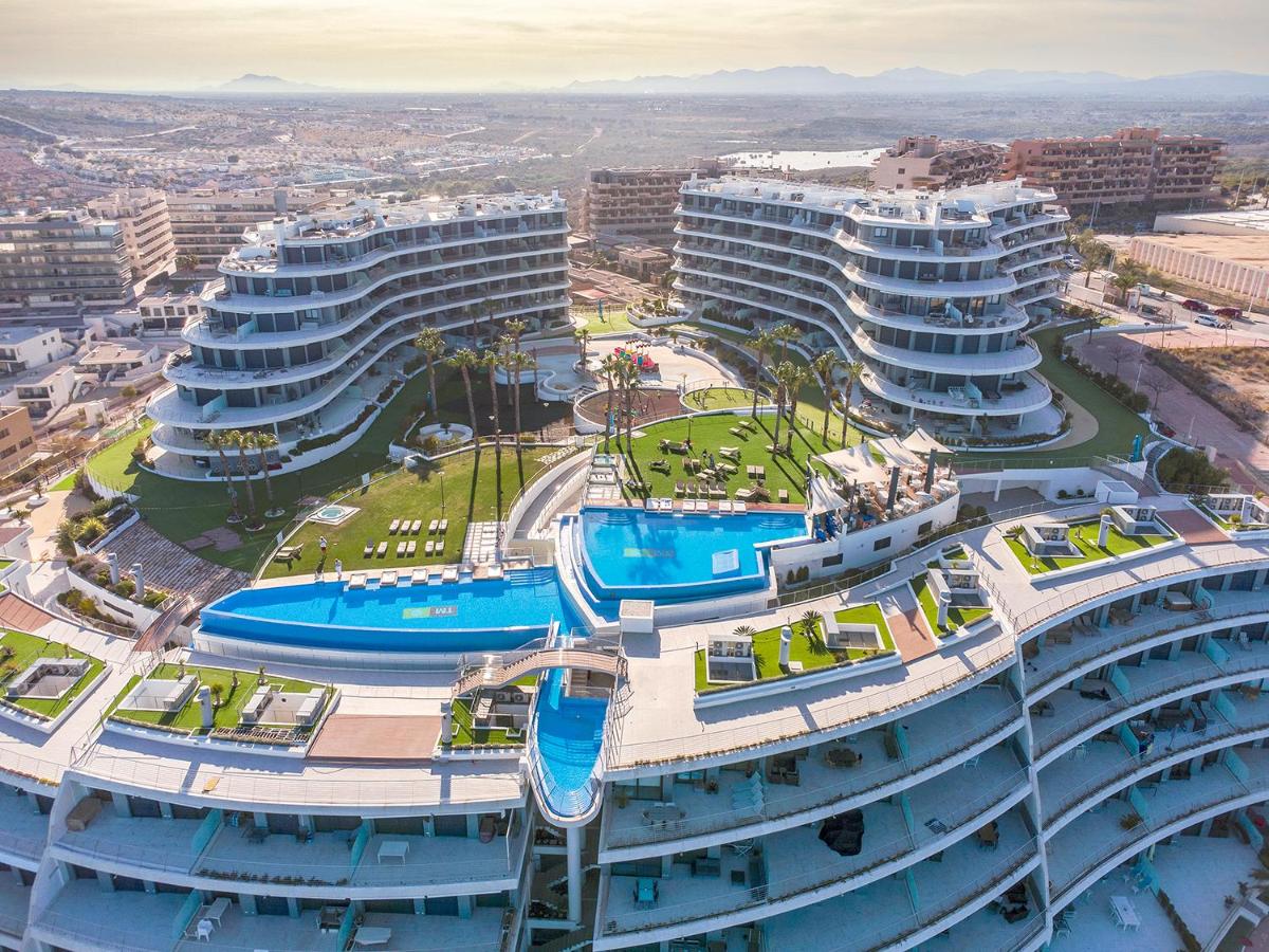 Infinity View luxury beachfront apartment pool&jacuzzi - B&B Arenales del Sol