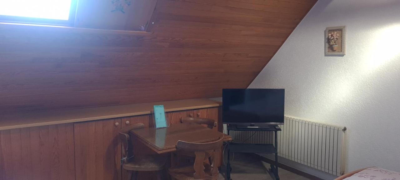 Vierbettzimmer mit eigenem Bad
