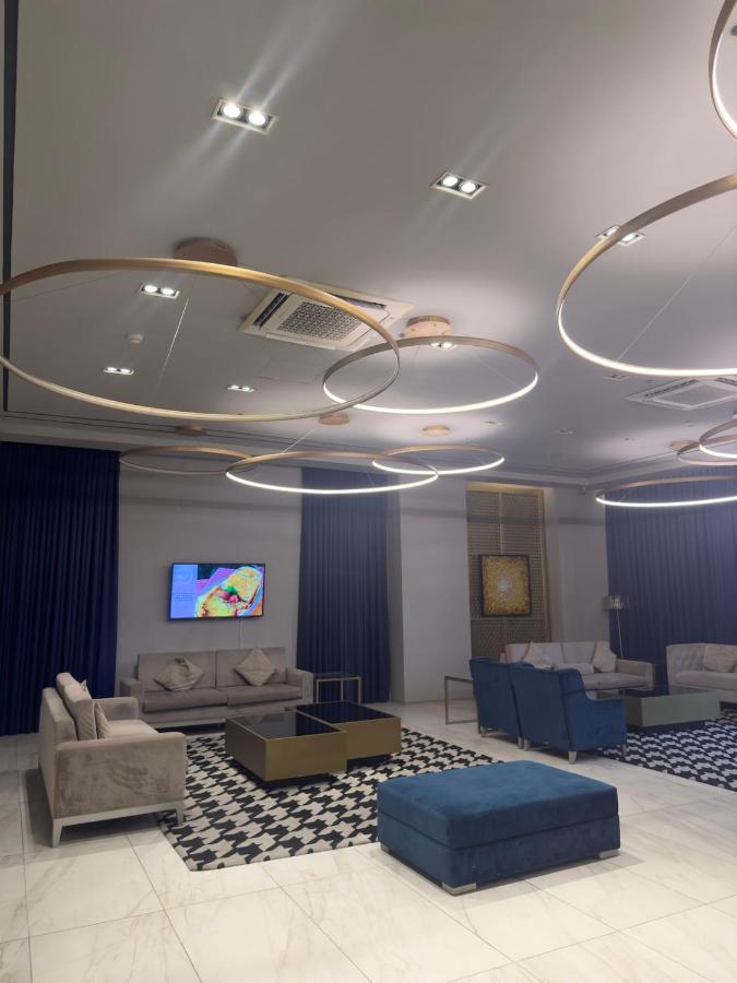 Near IT Park Cebu! Minimalist and Spacious with 300 mbps WiFi, Gym & Pool - Ferienwohnung Cebu City