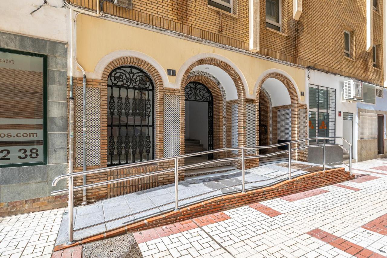 H2M Pasaje Nobleja close Train St, SmartTv, AACC - B&B Málaga
